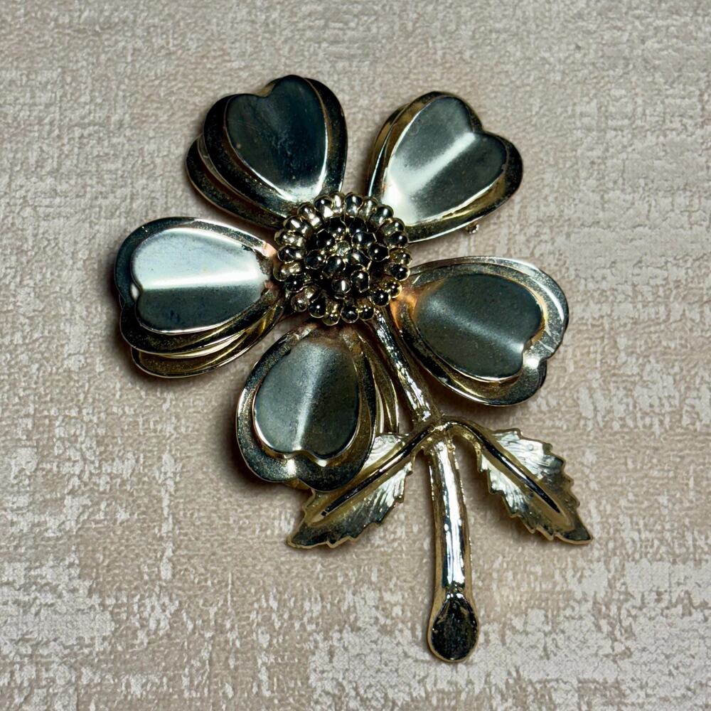 Vintage Gold Tone Flower Brooch Mid Century Style Floral Pin